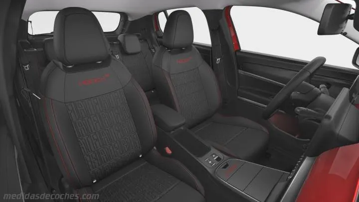 Fiat 600 Hybrid interior