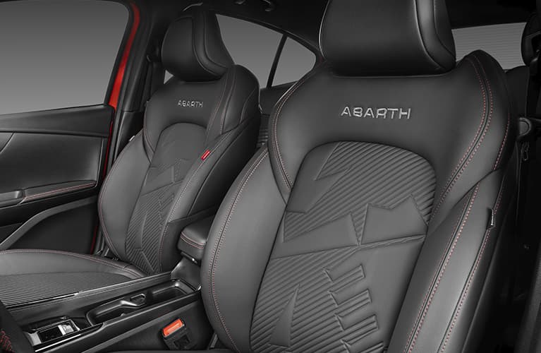 Apoyabrazos delantero del Fiat Pulse Abarth