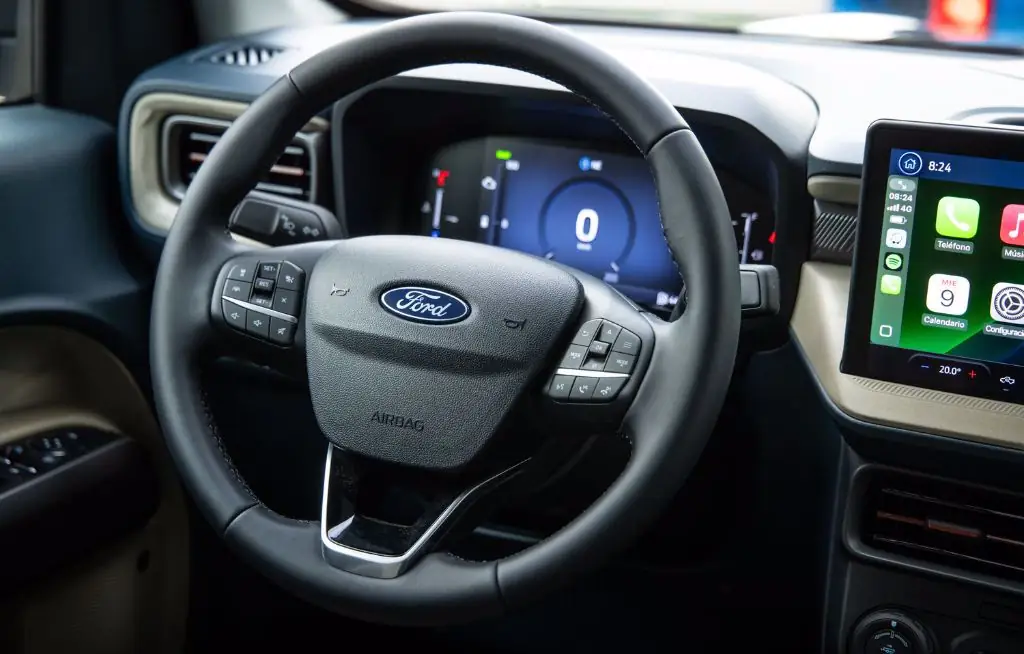 Ford Maverick interior