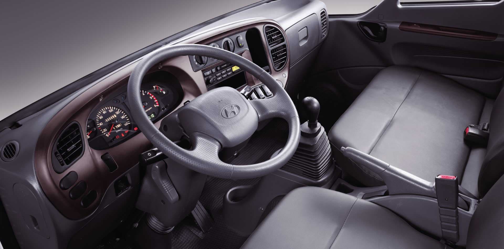 Hyundai HD 78 interior