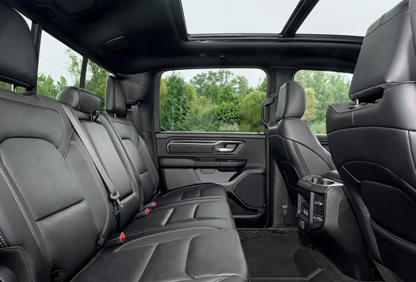 Habitáculo amplio y confortable de la RAM 1500 Laramie